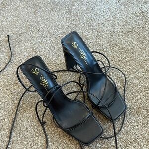 Black Strappy Women's Heels